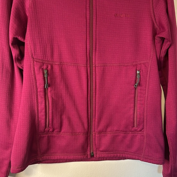 Women’s M Magenta Patagonia Jacket - Picture 4 of 6